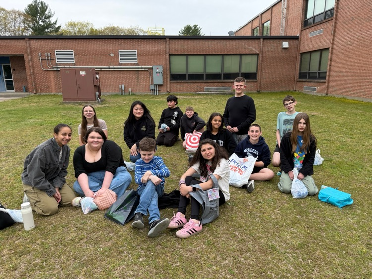 DLBeckwithMS's tweet photo. Yesterday, Raiders Connection held a tie dye event and students created a lot of colorful shirts! It was great to see the all of the creativity and excitement. #WeAreDR https://t.co/ul2WXPJu5F