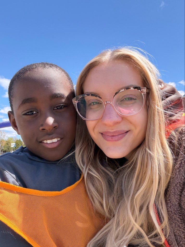MsBurriOCSB's tweet photo. Sunshine, fresh air & smiles all around βοΈπ A beautiful lunch recess outside gave us time to play, connect and enjoy Godβs creation together. Moments like these remind us that learning and well-being happen beyond the classroom too! #BeOCSB #OcsbGratitude @StClareOCSB https://t.co/ZUsBP2rcfX