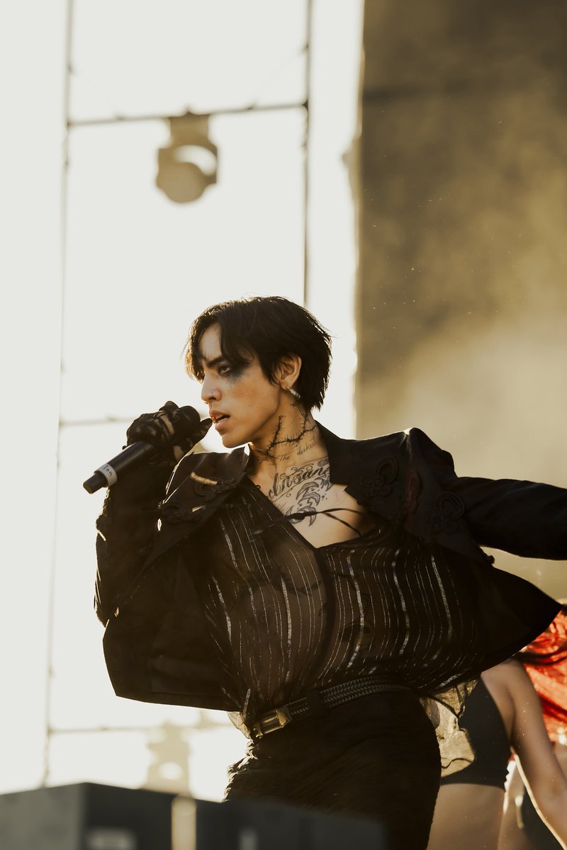 ⋆˚࿔ miso 𝜗𝜚˚⋆|| #1 winterfall enthusiast tweet media