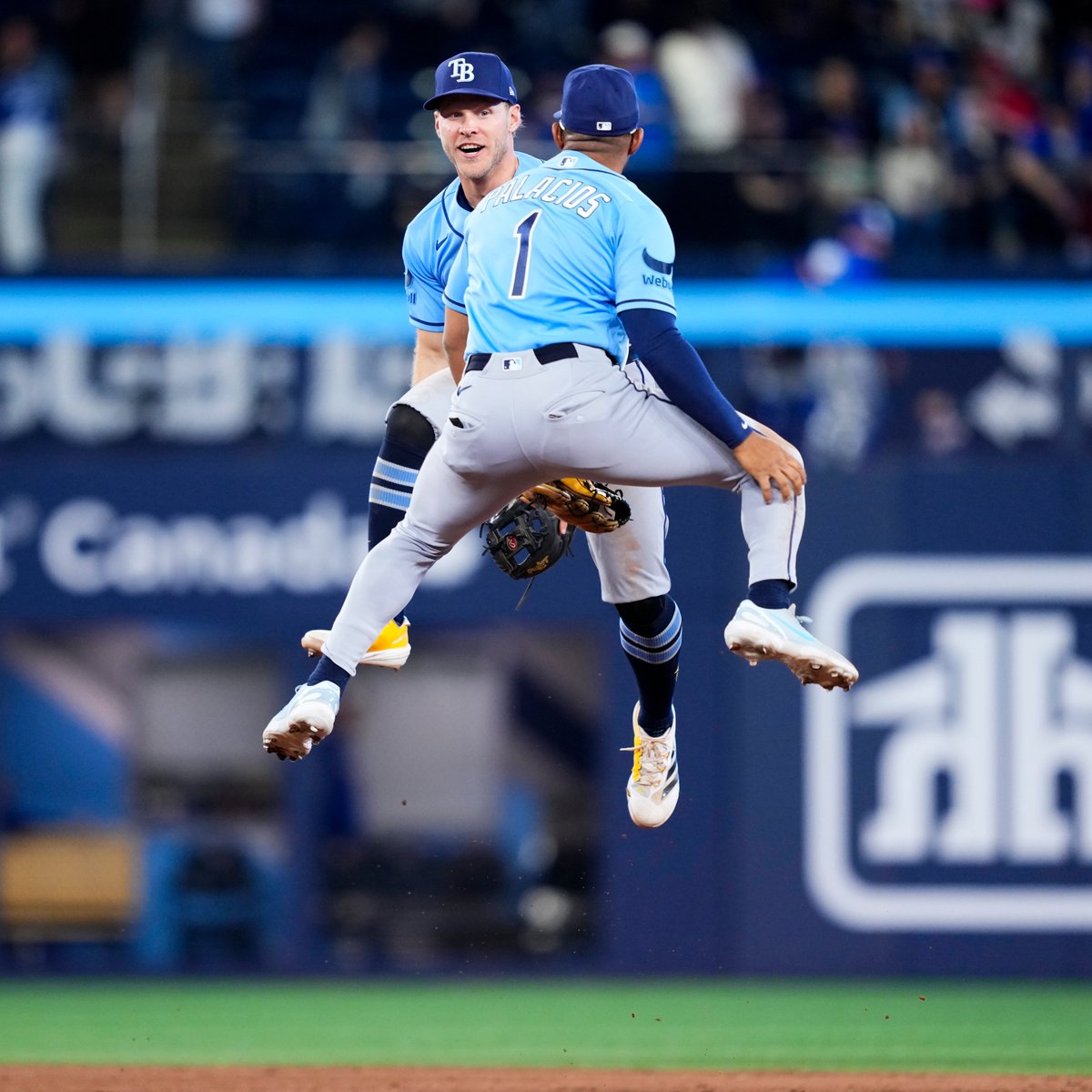 MLB Stats tweet media