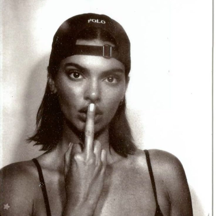 archivekend's tweet photo. it's a kendall jenner thing https://t.co/0ad2x950Ic