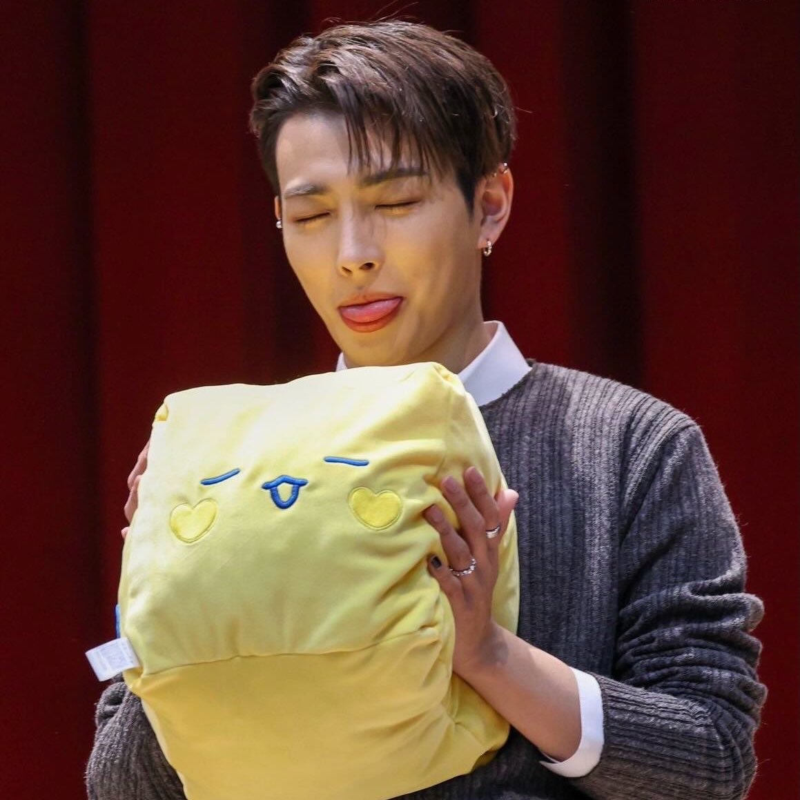 𝑙𝑢𝑛𝑎 .𖥔 ݁ tweet media
