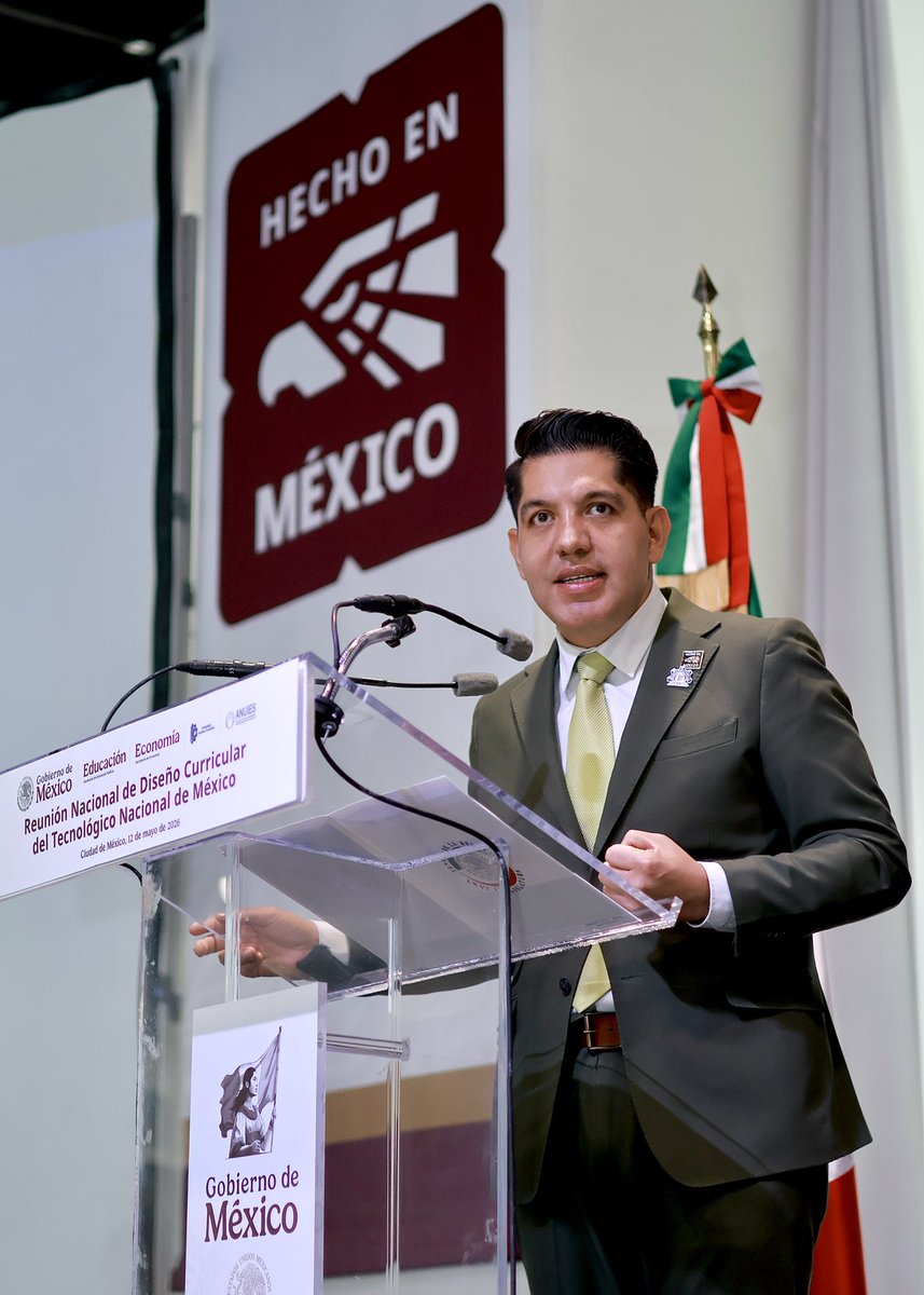 Emmanuel Reyes tweet media