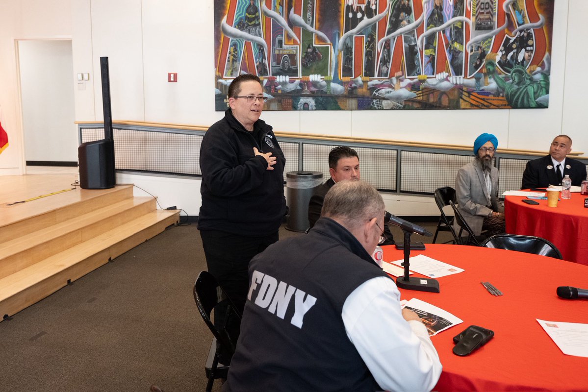 FDNY tweet media