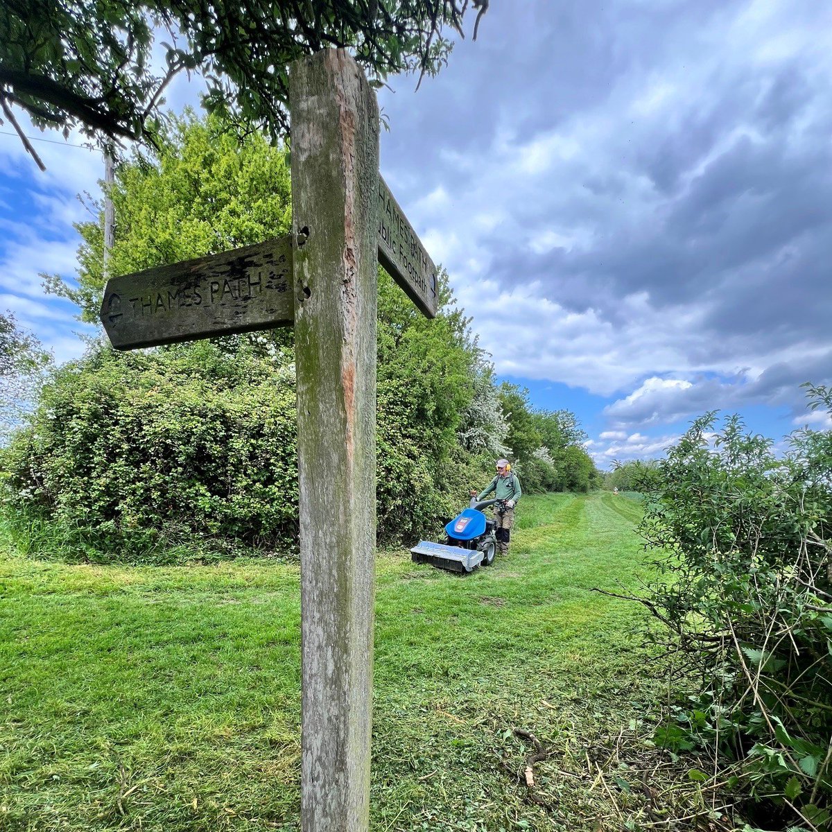 Thames Path National Trail tweet media