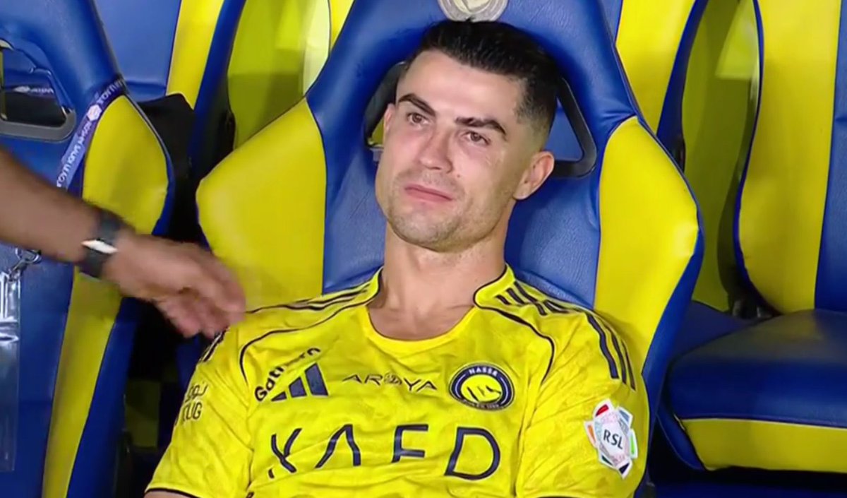 bmlfsy's tweet photo. #النصر_الهلال
عبدالله المشايخ عن شعور كريستيانو ههههههههههههههههههههههههههههههههههههههه https://t.co/X4iI3NbOpM