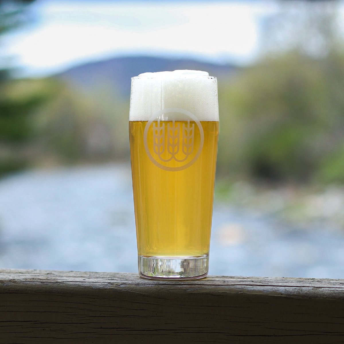 SchillingBeer's tweet photo. We are pleased to introduce a new Schilling beer for summer: Kelsher. This quenching summer ale is inspired by the British brewing ingenuity of the late 1980s, and it's begging to be sipped on one of our decks by the river. Available in cans and nitro pours this Friday. https://t.co/H2qa5iNGYh