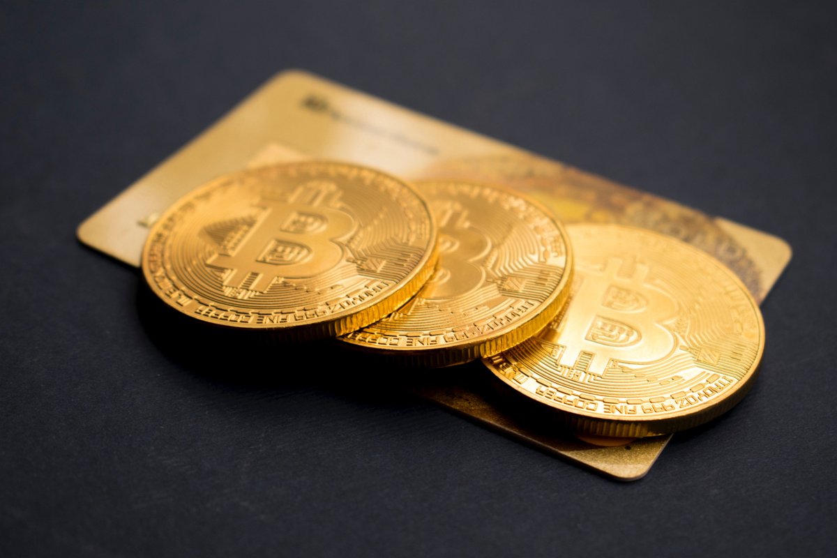 Do you need a new hobby that can get you money in your pocket? Look no further, Gold Rocks is a gold saving group that can help you become successful with your gold savings. goldrocks.me/refer/rodgery #gold #karatbars #goldrocks #business