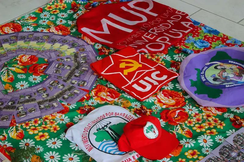 UjcMa's tweet photo. Provocações acerca do papel da extensão universitária hoje

Por: Mava, diretor de Extensão Universitária da União Nacional dos Estudantes (UNE), e militante da União da Juventude Comunista (UJC) e do Partido Comunista Brasileiro (PCB)

https://t.co/quAlAUx1vP https://t.co/FAZG6zGVLi