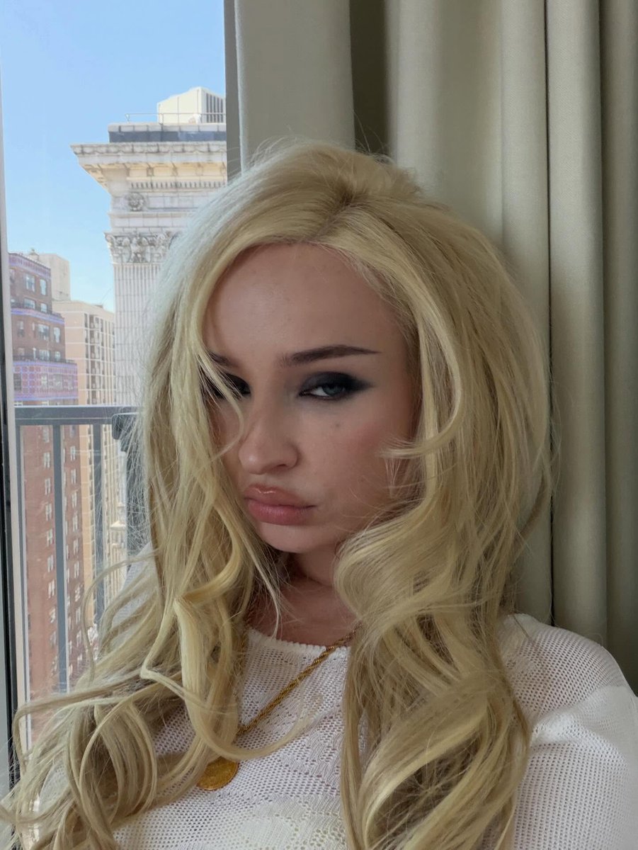 kim petras updates tweet media