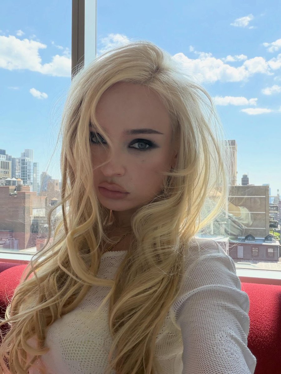 kim petras updates tweet media