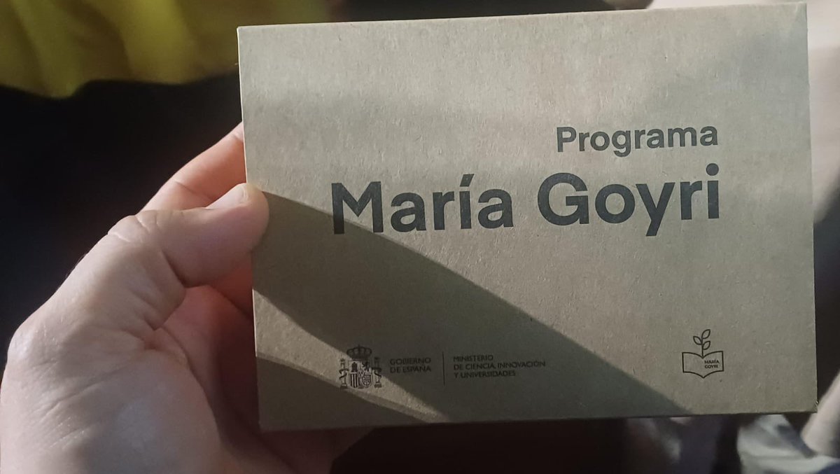 Smarterrae's tweet photo. Hoy nuestro compañero @ruben_forjan ha tenido la suerte de participar en el acto de recepción a los nuevos profesores ayudantes doctores incorporados en el marco del #ProgramaMaríaGoyri #universidadpública https://t.co/WjBKfyzKmH