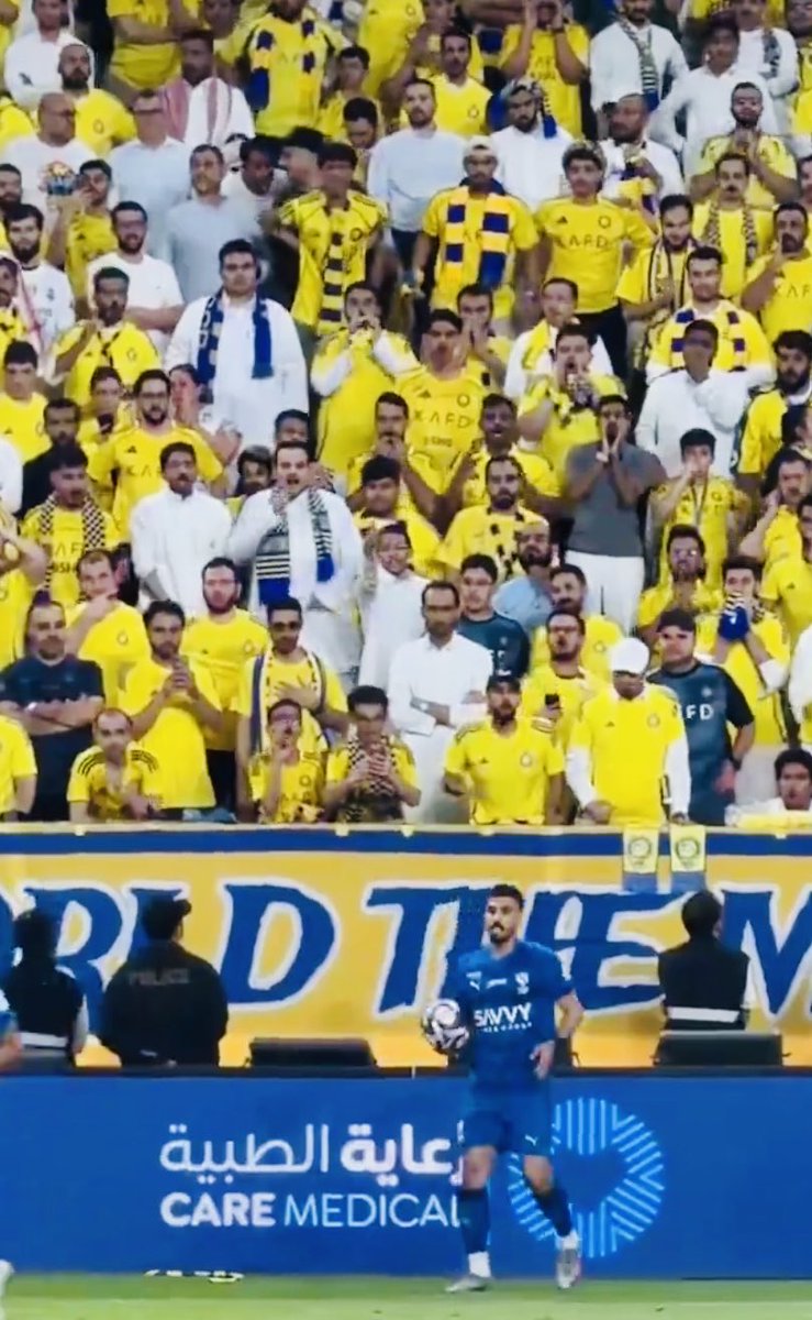_Triple_F's tweet photo. @Nawaf_STATS "تحتاج رعاية طبية"! https://t.co/8RNJgizzbp