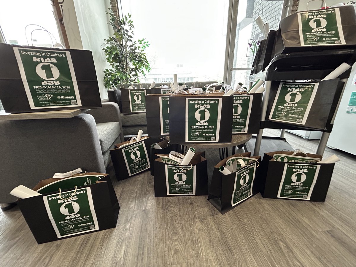 InvestChildren's tweet photo. It was all hands and paws on deck while getting Investing in Children’s  Kids 1st Day promotional kits ready for the more than 50 partner locations. 
Thank you to our sponsor @KiwanisCity of and our partner locations!
#iickids1stday #TallulahTuesdays #lndont #lndontevents https://t.co/wnqR4OAF0X