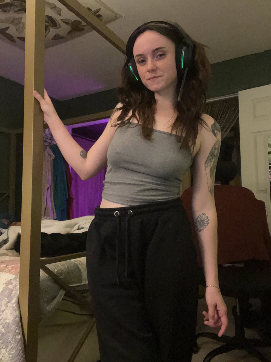 Lucy tweet media