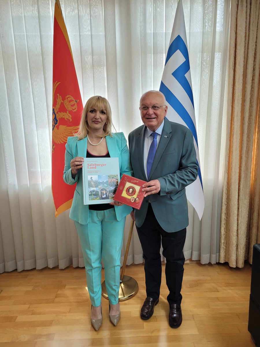 Institut_IRE's tweet photo. Städte & Gemeinden sind Schlüssel zur EU-Integration! 🇲🇪🇪🇺

Podgorica ist die Hauptstadt von Montenegro und mit ~180.000 Einwohnern größte Stadt und wirtschaftliche Zentrum des Landes.

Bei unserer Montenegro-Mission trafen wir die Vorsitzende der Stadtversammlung von Podgorica, Dr. Jelena Borovinić Bojović, zu einem Gespräch. Dabei informierte die Vorsitzende über Investitionen der Stadt in Infrastruktur, Verkehr und Ausbildung und unterstrich auch die grenzüberschreitende Zusammenarbeit der Hauptstadt in Europa.

Die Lungenfachärztin und anerkannte Gesundheitsexpertin ist seit 2023 Präsidentin der Stadtversammlung.

Man vereinbarte eine intensivere Kooperation zwischen Podgorica und dem europäischen IRE-Netzwerk zur Unterstützung beim Weg des Landes in die EU.