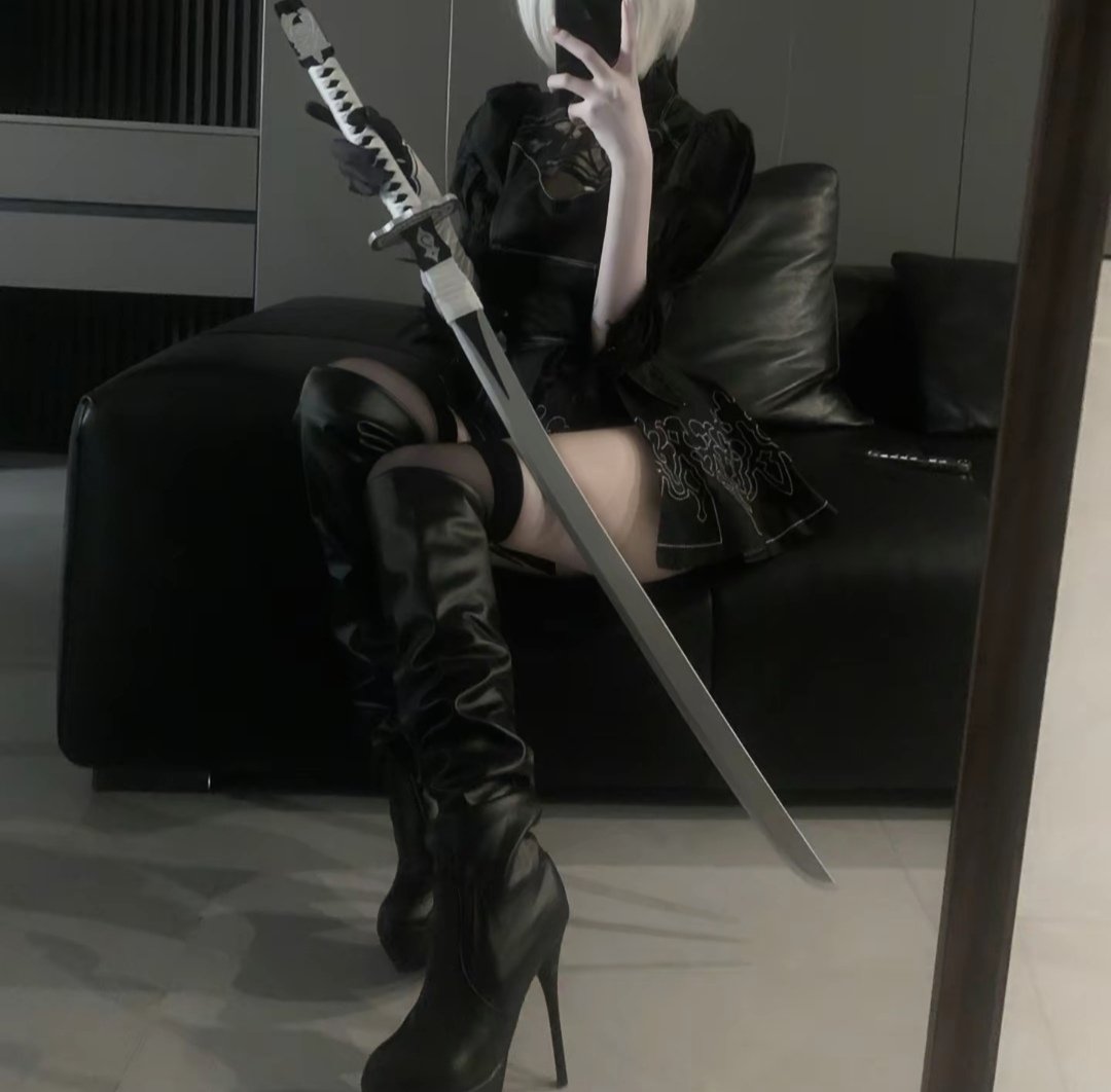 mokiouo's tweet photo. sword https://t.co/GPR5EoYjhZ