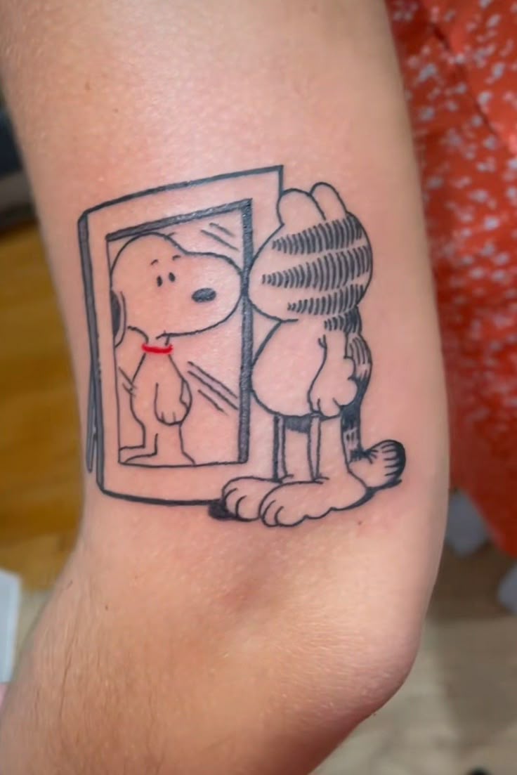 Garfieldfans223's tweet photo. Garfield and snoopy tattoo https://t.co/NwowJPMF9Y