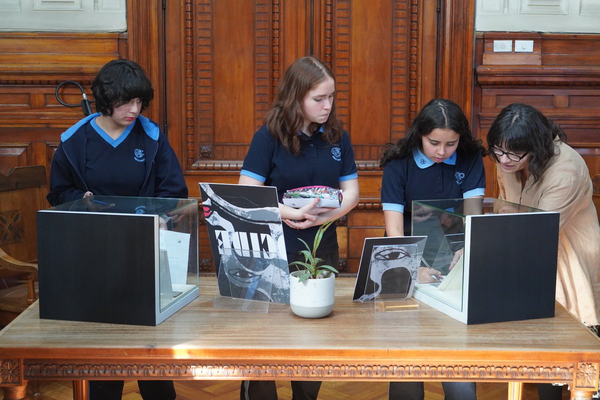 Biblioteca Nacional tweet media