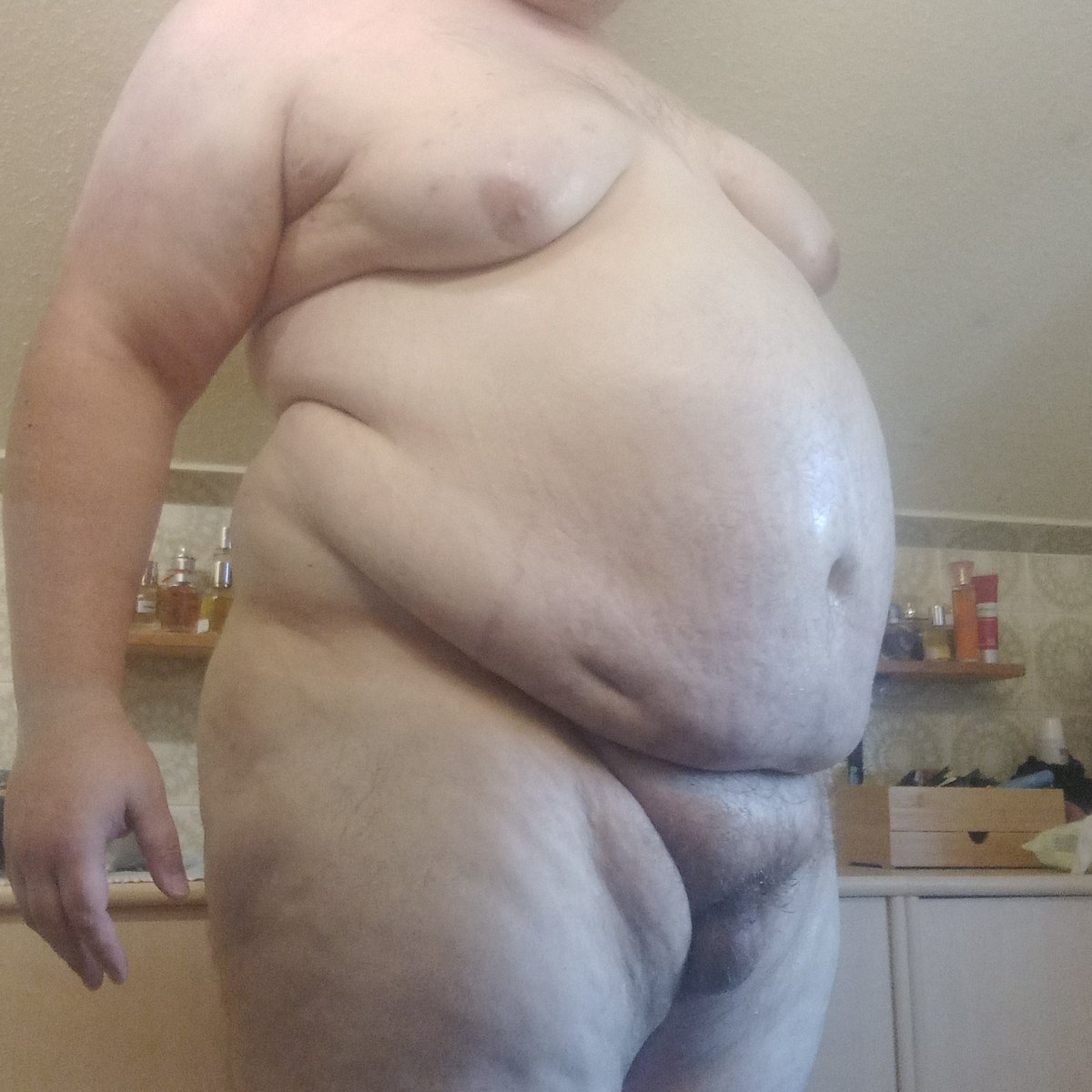 🐷 𝔽𝕝𝕦𝕗𝕗𝕪𝔹𝕖𝕝𝕝𝕪ℍ𝕠𝕘𝟡𝟡 🐷 tweet media
