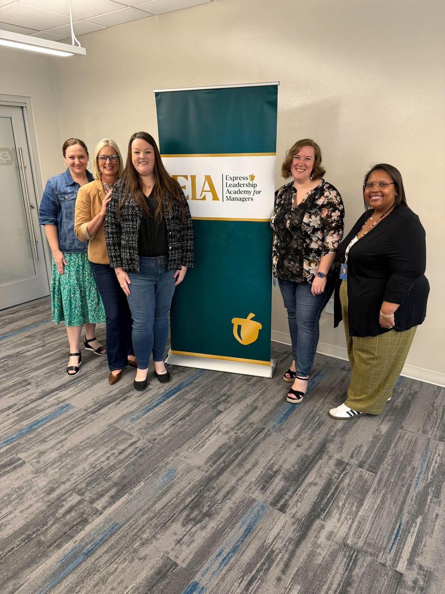 ExpressProsMob's tweet photo. Please help us congratulate our Office Manager, Amber Touchstone, on graduating last week from Express Leadership Academy (ELA) for Managers in Oklahoma City!

ELA is a leadership development program designed specifically for Express Managers to strengthen and grow leadership... https://t.co/YT4WWhNHEu