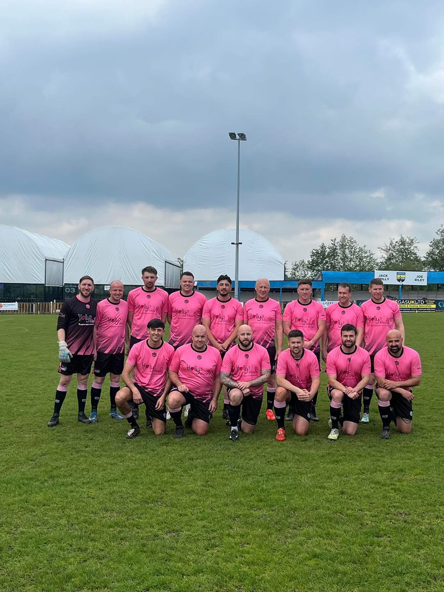 princey_prince's tweet photo. Last Saturday a @hollysheartsuk XI took on an @AthertonLRFC legends team to celebrate their 70th anniversary. Big thanks to everyone at LR for inviting us 💜

Great to share the pitch with lads I used to play with ❤️💖

I’ll never play in conditions like that again ☔️ https://t.co/F1FZEPz6j9