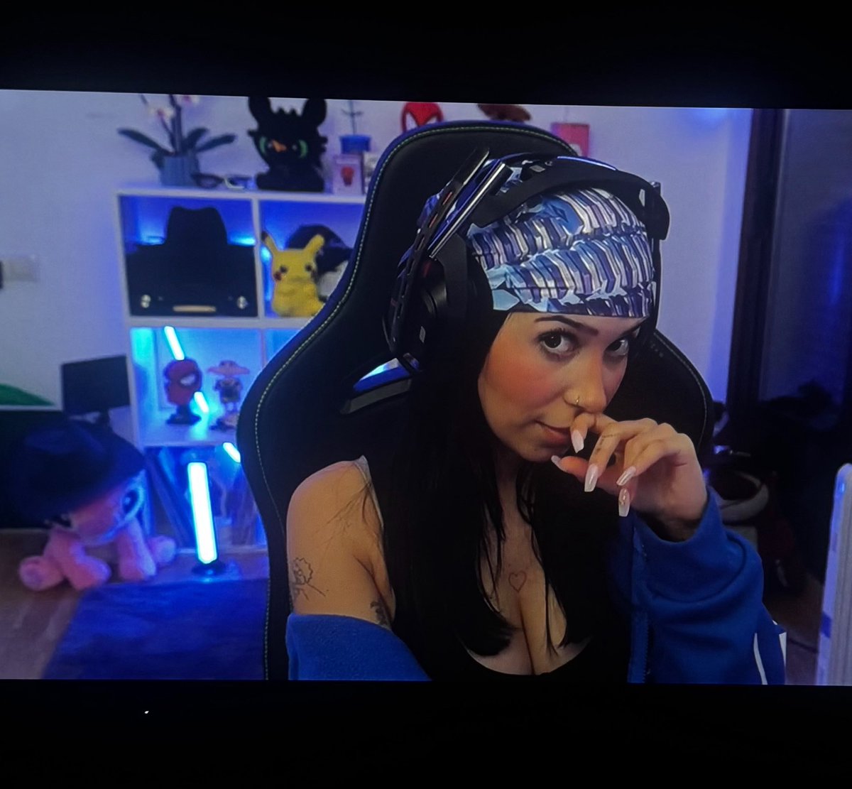 Jane tweet media