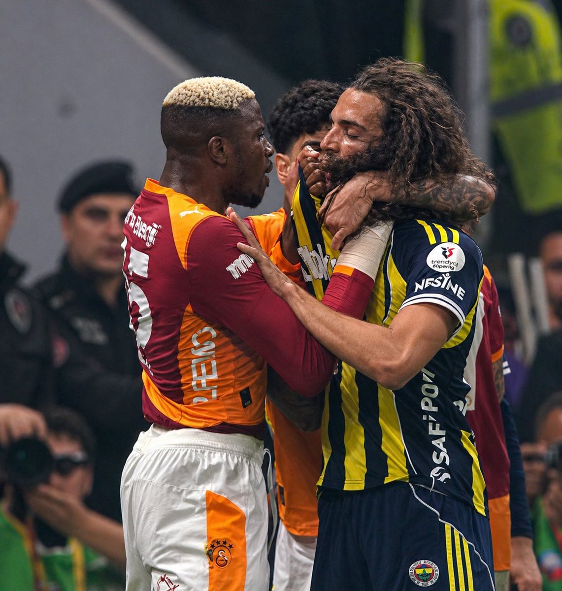 Muzaffer tweet media