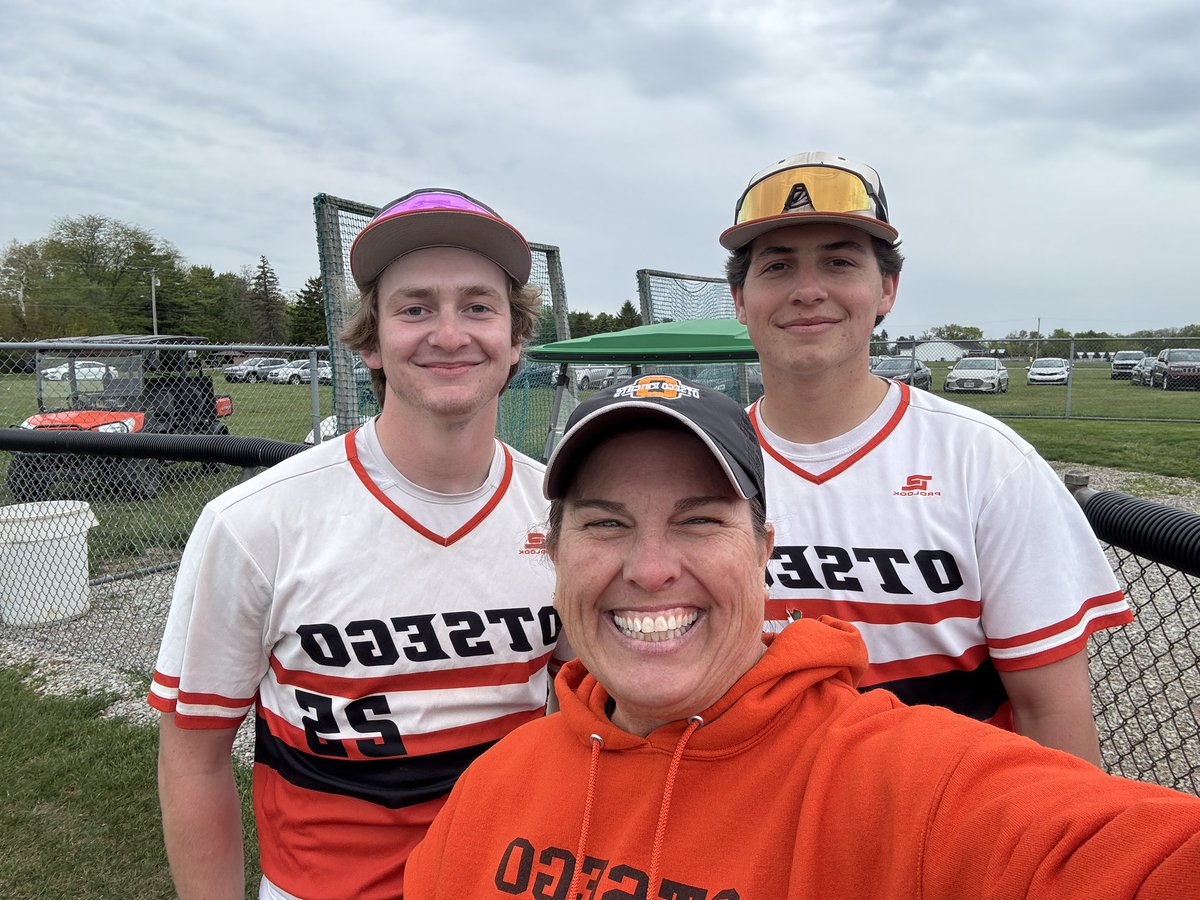 OtsegoSportsMed's tweet photo. The very last #SeniorNightSelfie of my career goes out to the boys of @OKBaseball1. This post is packed with more emotions than one could imagine. Go out into the world with a bright light and never let anyone try to dim it. I’m so proud of you both. #OtsegoProud #OtsegoKnights https://t.co/ywli4hqGLS