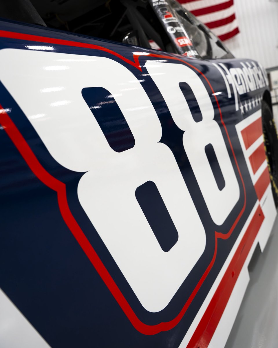 JR Motorsports tweet media