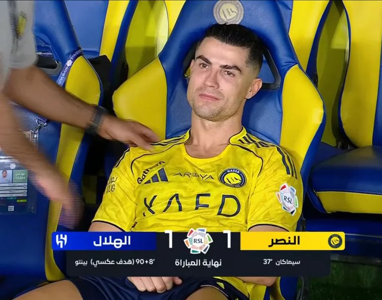 Rghad_v's tweet photo. ياعمري ياخبره السنين صار مايصيح تعود😭😭😭 https://t.co/KFQsT9aAmf