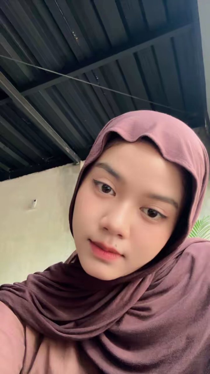 upit tweet media