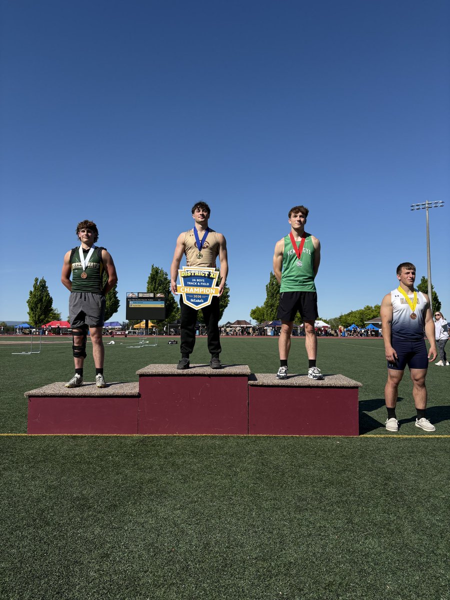PapsicleStick's tweet photo. Proud big brother moment! Zack Papcsy D11 2A Javelin Champ! https://t.co/TwSo3OQvvg
