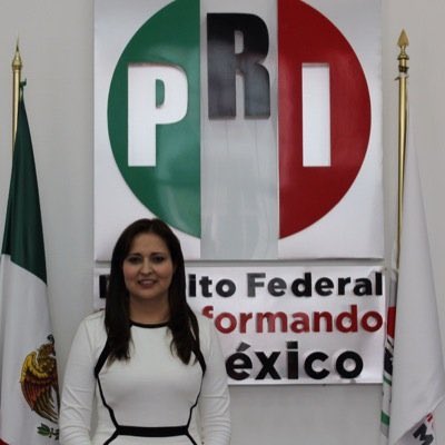 luis_gj's tweet photo. Quien fuera la gorda de mierda de @cynthialopezc1, que cobra más de $132,900 mensuales, mientras lleva 62 ausencias y CERO INICIATIVAS aprobadas, y lo único que se ve de ella es que anda de verdulera en las calles a las 11AM haciendo videos a modo en lugar de estar legislando

¿A cuántos de ustedes los dejan faltar a su trabajo  62 veces sin dar resultados sin correrlos?

Entonces no se han acabado los privilegios, ¿verdad?