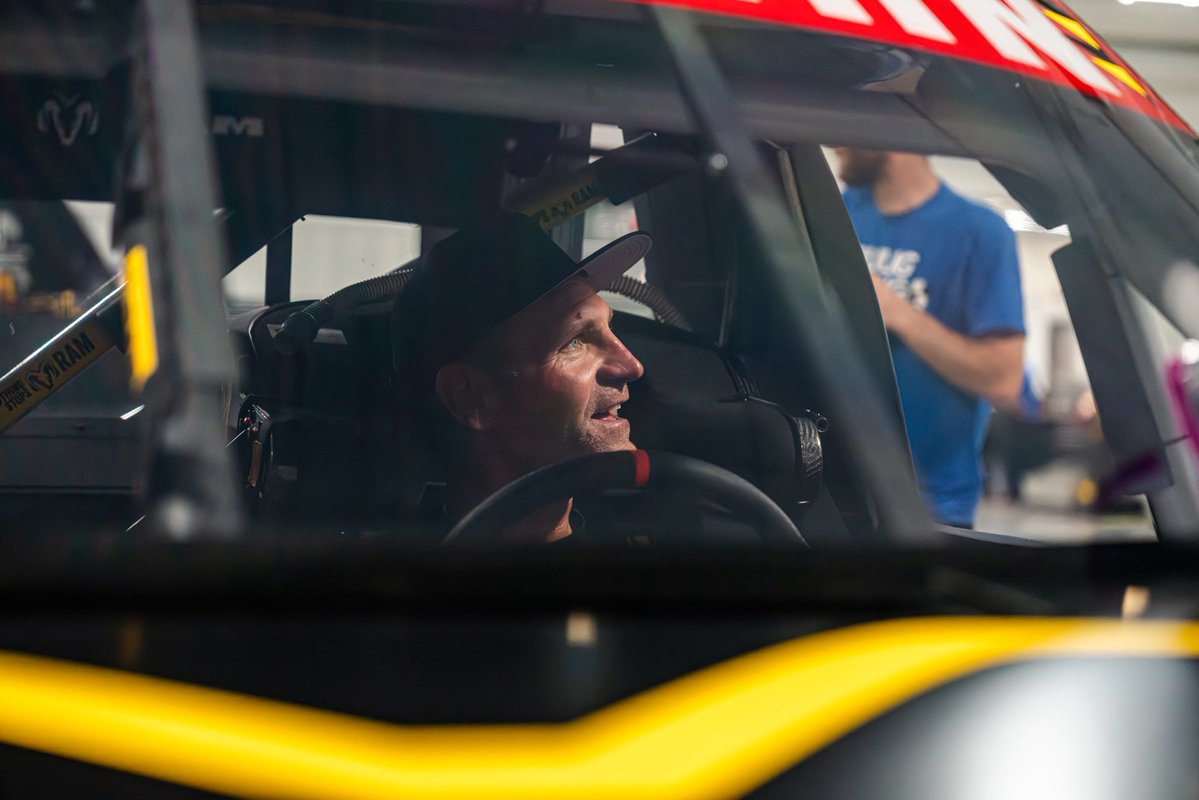 Kaulig Trucks tweet media