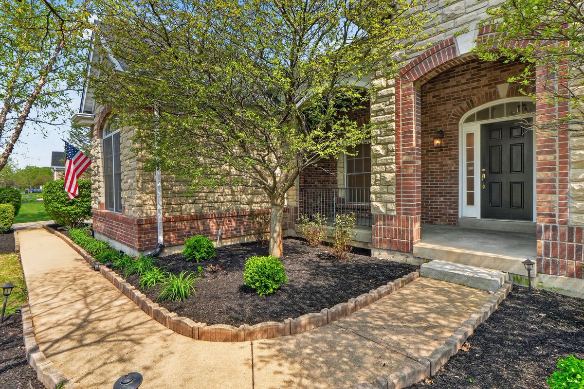 squawkyone's tweet photo. Open House!

📅Sunday, May 17
⏰from 1:00 - 3:00 PM

📍412 Marine Terrace - Lake St. Louis, MO 63367

$749,900

For more info please call:

Property Listed By:
Cathy Shaw-Connely
(636) 346-4960

Tom Shaw Realtors
(636) 532-1922

#realestate #lakestlouis #ranch #openhouse #stl https://t.co/fjwTFEflMq