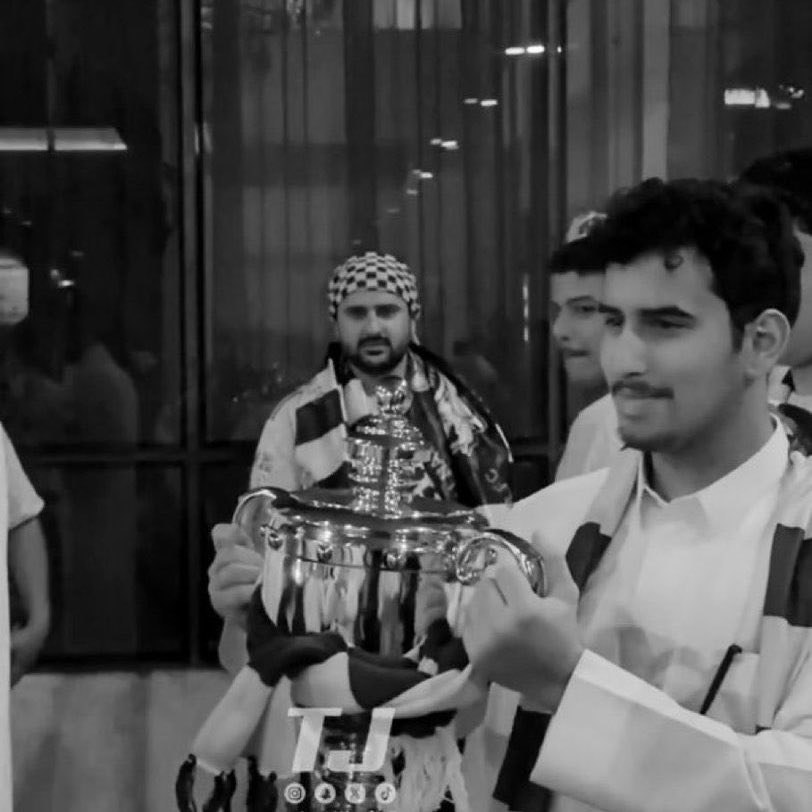 منال tweet media