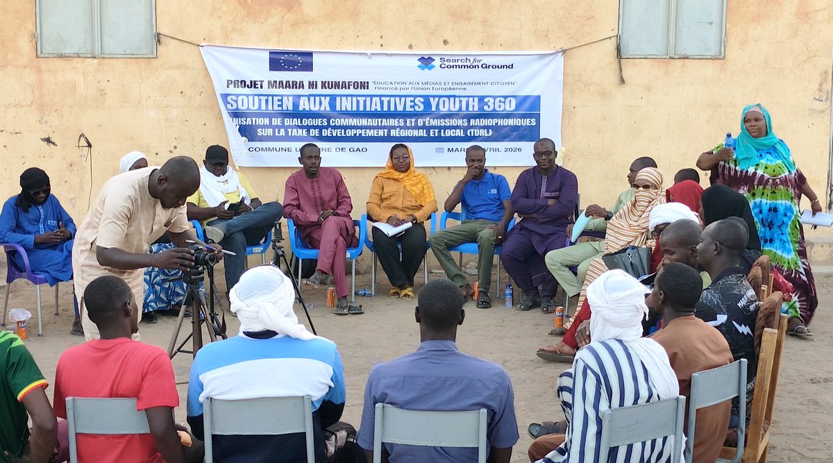 SonniMaiga's tweet photo. #Gao : Dans le cadre de la sensibilisation des populations, notamment des jeunes, au paiement de la #TDLR, des influenceurs communautaires organisé une série de dialogues à Gao. Ils viseront à informer, sensibiliser et de discuter de l’importance de cette contribution citoyenne. https://t.co/57or5kYKLS