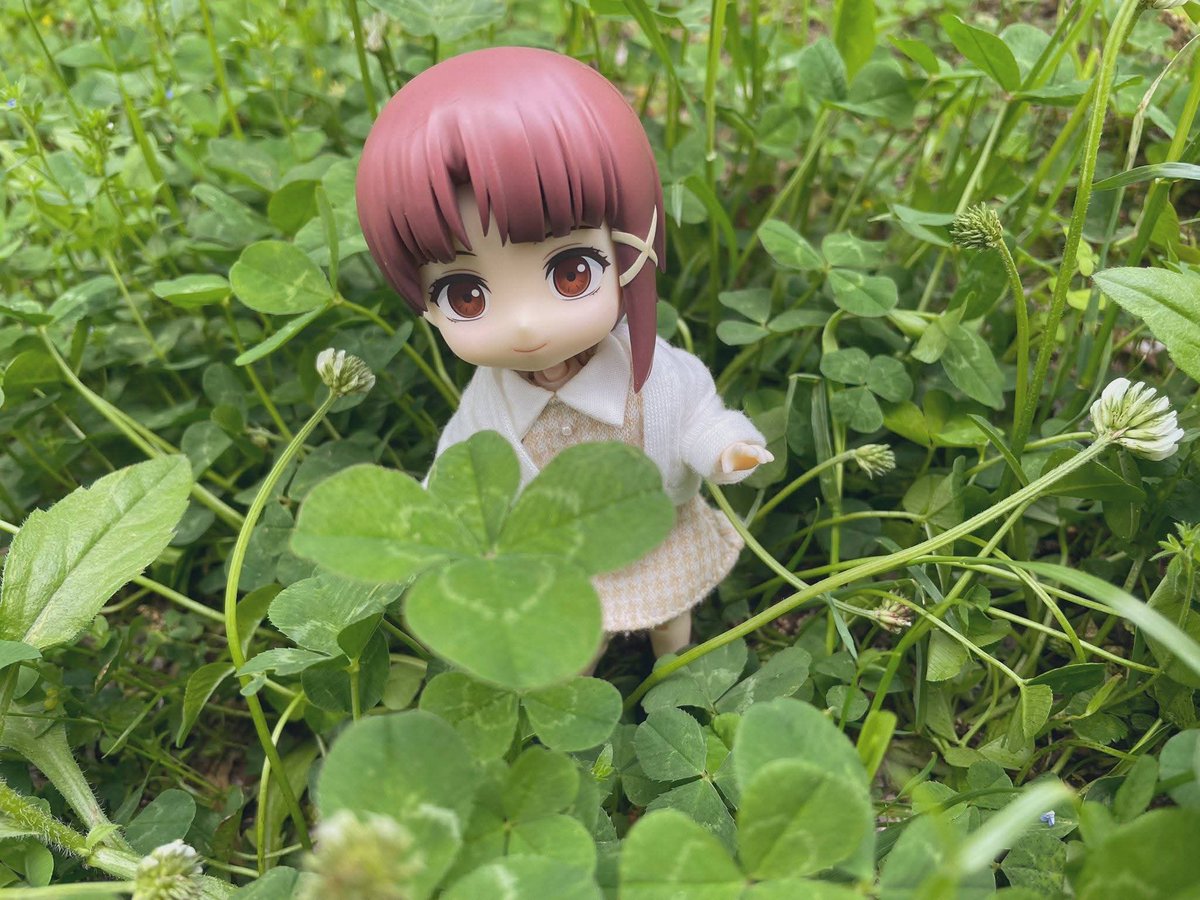 Lain Iwakura tweet media