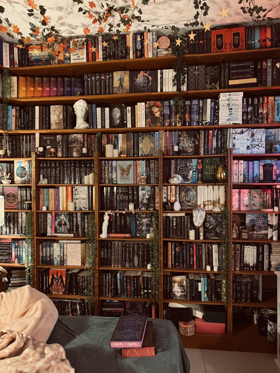 bella fazzati 🌷 • 📖: when the moon hatched tweet media
