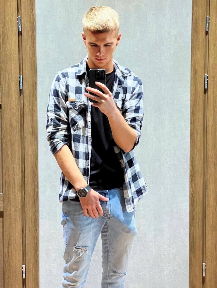 Rob M 😋 tweet media