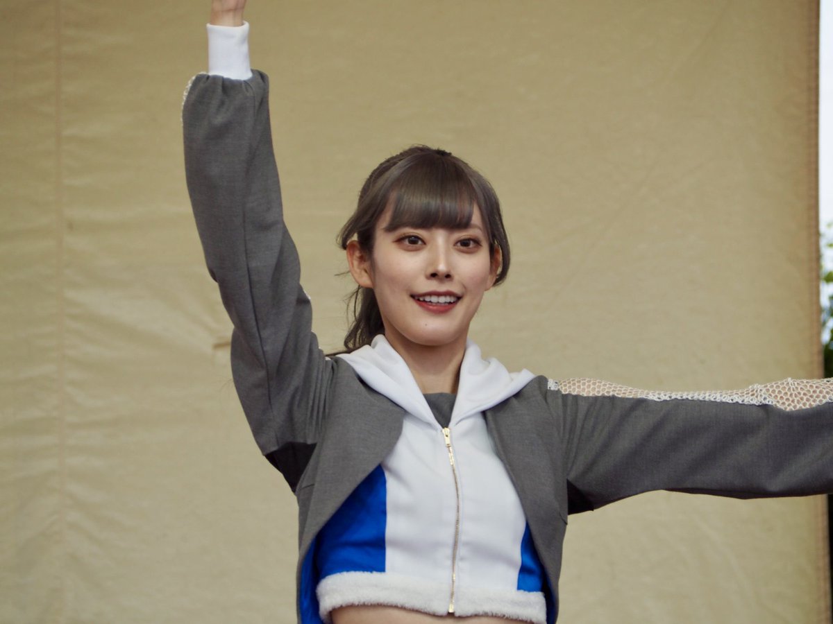 ナオ 美しい！ Nao is beautiful!!! I can just picture your fan base