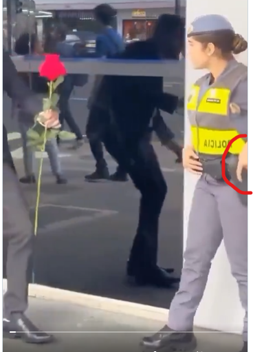 The_kurd36's tweet photo. @Enezator she grabbed her revolver 🤭 https://t.co/r3nzvF3xBV
