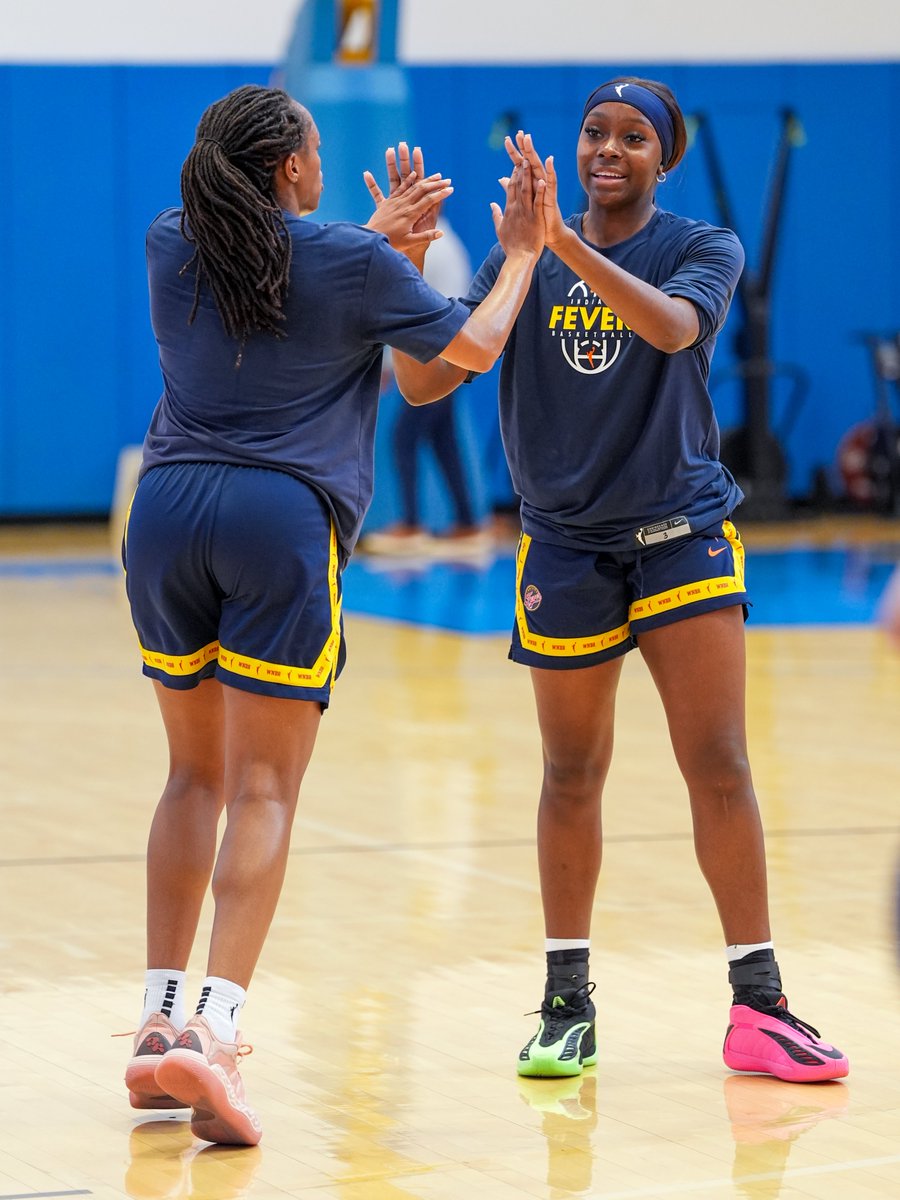 Indiana Fever tweet media