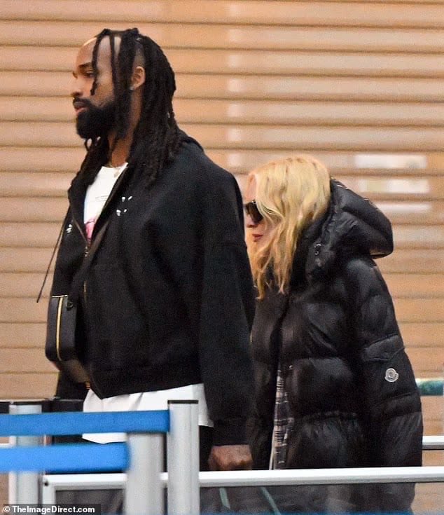 Madonna Access tweet media