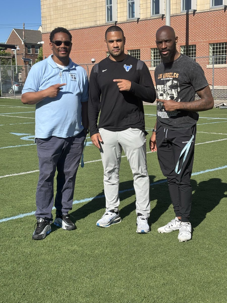 coachmarkchs's tweet photo. Thank you to @Biggame_24 for stopping by Central 
#centraltuff😤 https://t.co/uw5tTbYUbm
