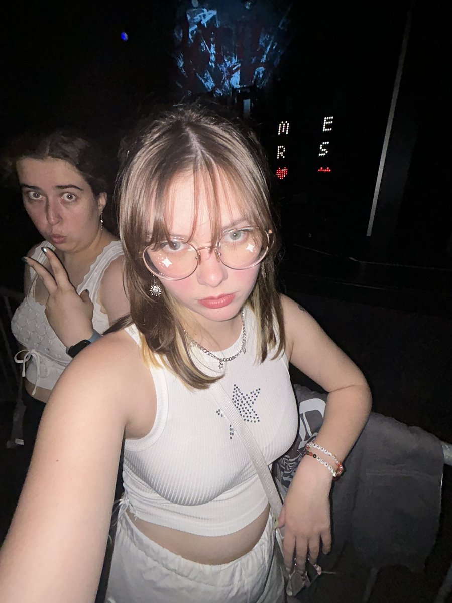 lucee⁷𖧵🍉 missing ampers 😔 tweet media