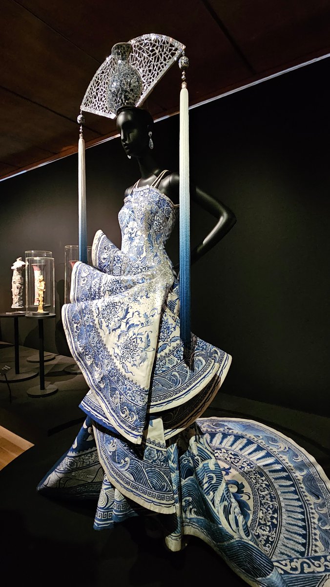3D_Dreams8's tweet photo. Art, elegance and friendship in the beeautiful😍"Art & Fashion"🎨🥰exhibition at Gulbenkian Foundation recently, with good Friends🥰🌞was inspiring🥰Art🥰Architecture🥰and Fashion🥰together❤️#art #architecture #ArtAndFashion #jewelry #GulbenkianFoundation #3ddreams_sparkdreams https://t.co/5wKjLgRK7r