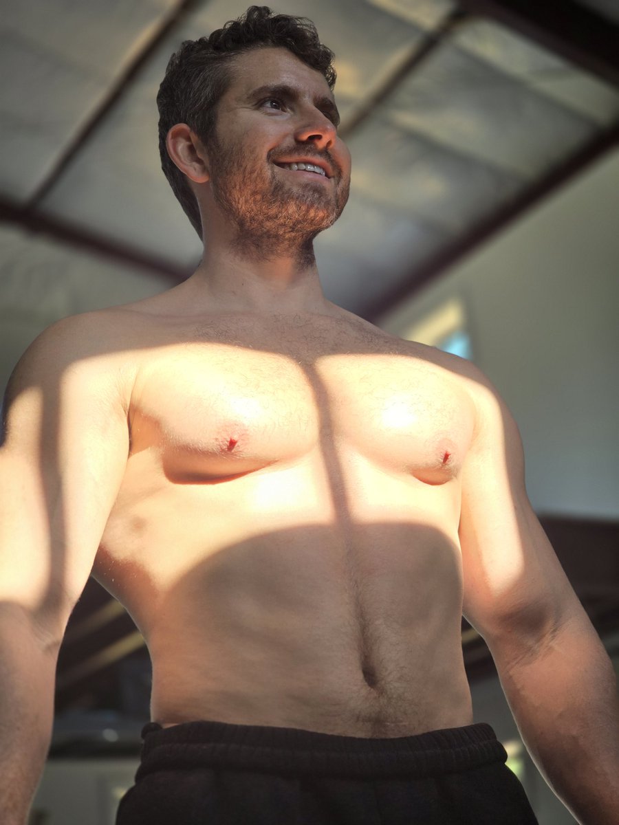 DerrickHenryFit tweet media