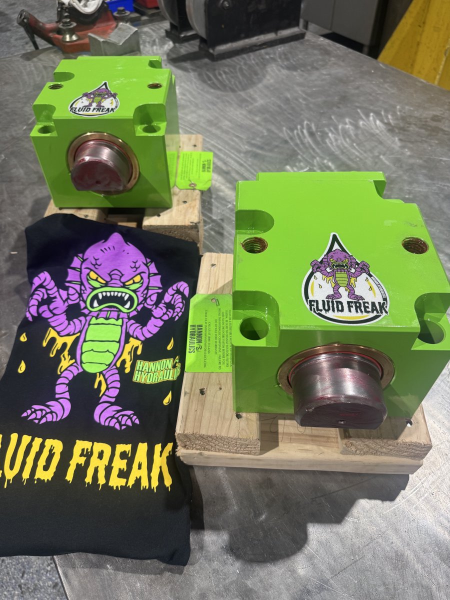 HannonHydLLC's tweet photo. 50 years of repairing and making fluid containment vessels, freak over the details or the details will be all over you.
#hydraulics #bethefreak #steel #madeinamerica #marketing https://t.co/1QM0IUBlkq